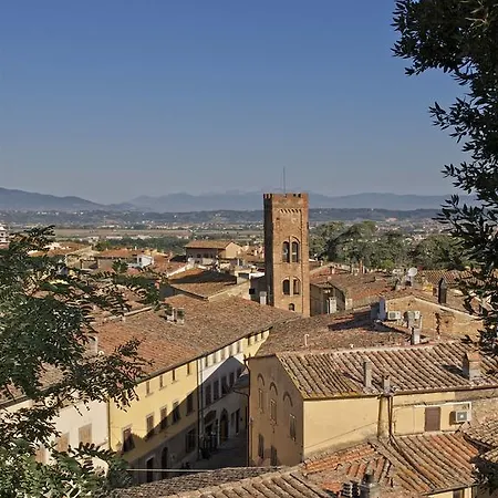 Vakantiepark Toscana Village Montopoli in Val dʼArno