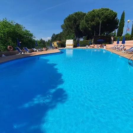 Toscana Village 3* Montopoli in Val dʼArno