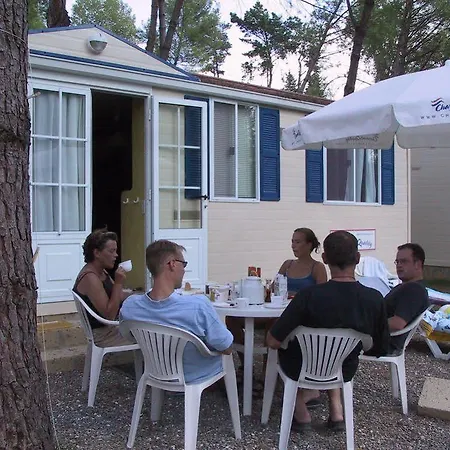 Toscana Village Vakantiepark Montopoli in Val dʼArno